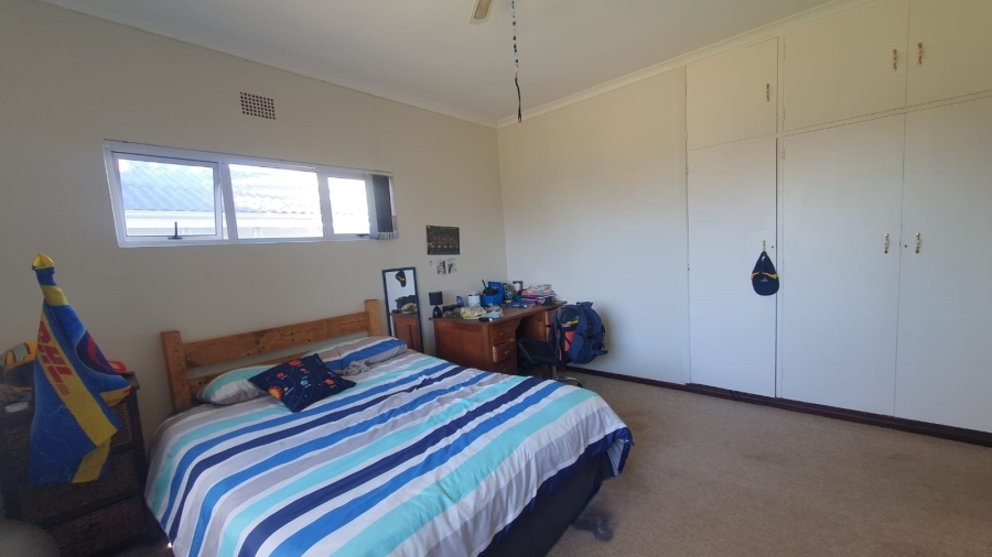 4 Bedroom Property for Sale in Stompneus Bay Western Cape